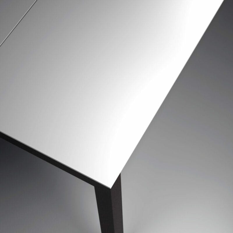 WIllisau „Prato“ Esstisch Detail Tischplatte HPL weiß