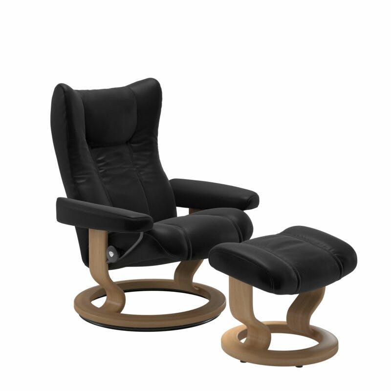 Stressless Wing Sessel Classic mit Hocker – Leder Batick Black und Untergestell Farbe Eiche