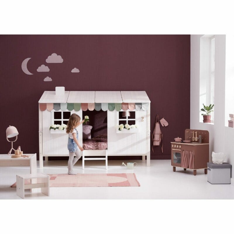 Trendstore „Flexa Classic“ Kinderbett mit Haus – Wohnbeispiel