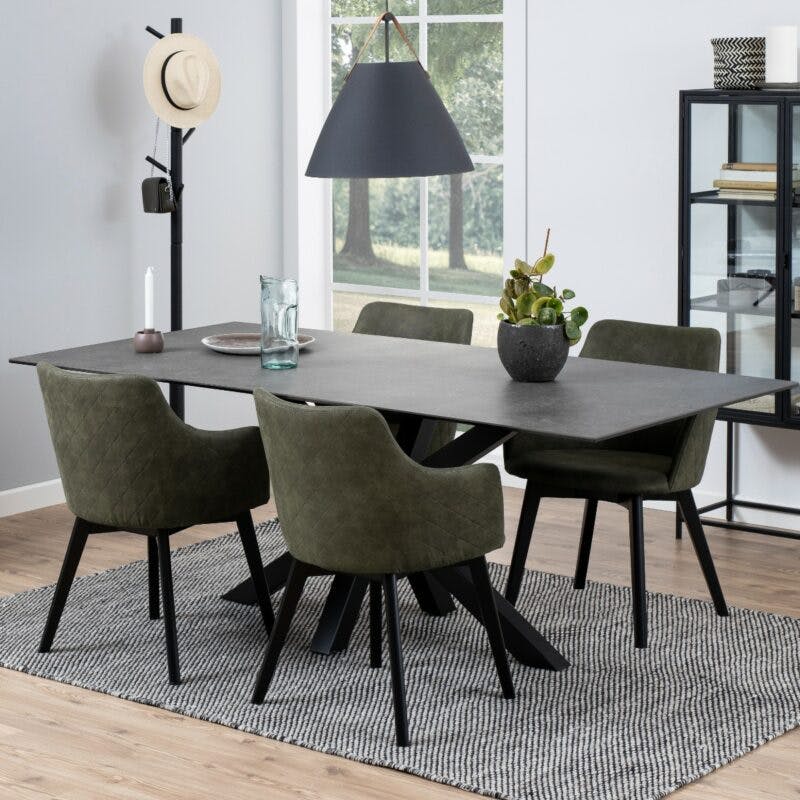 Trendstore Anabel Esstisch mit einer Tischplatte aus Keramik in schwarz mit einer Breite von ca. 200 cm - Wohnbeispiel