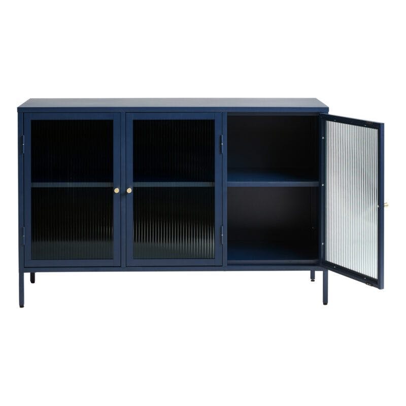 Trendstore Undine Sideboard aus blauem Metall mit Glaseinsatz - links offen