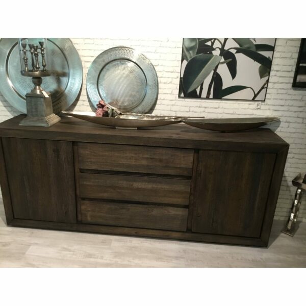 Styles United Davao Sideboard