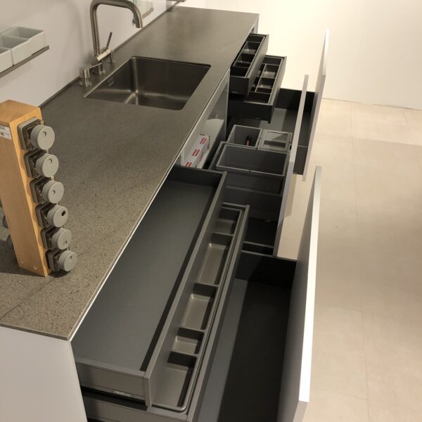 Next NX500 Einbauküche - Ausstellung Stockach - % Sale