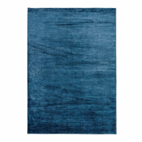 JOOP! Soft Teppich in Blau als Freisteller.