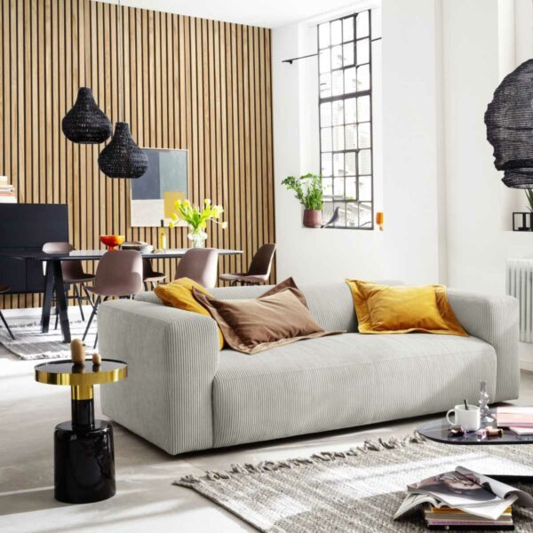 Raum.Freunde Laja 3-Sitzer-Sofa mit Bezug aus Cord in Graubeige Wohnbeispiel